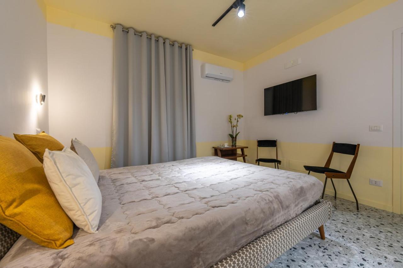 Bed and Breakfast Teatro Toledo 272 Neapol Exteriér fotografie